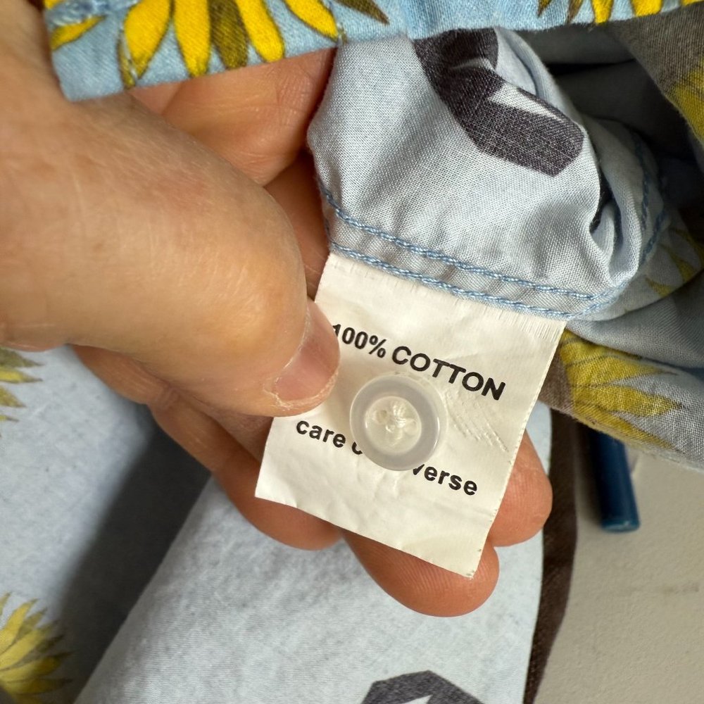 This Wild Life Cotton Button Front Shirt Top Men's Small Blue Yellow Sunflower - Picture 8 of 8